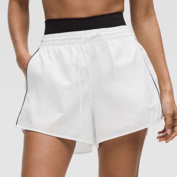 Lululemon Court Rival High-Rise Short 3" Perforated in White / Club Blue, Size 4 - Picture 1 of 5